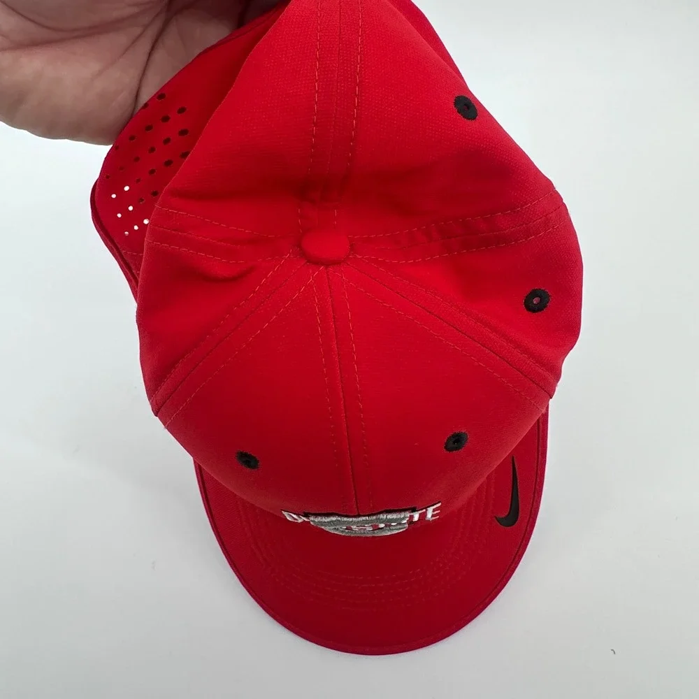 Nike Ohio State Buckeyes‎ Hat Mens OSFM Red Dri-FIT Adjustable Cap 669749-661